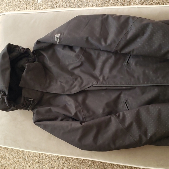 North Face Hyvent Jacket - Picture 4 of 14